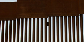 Issues Border